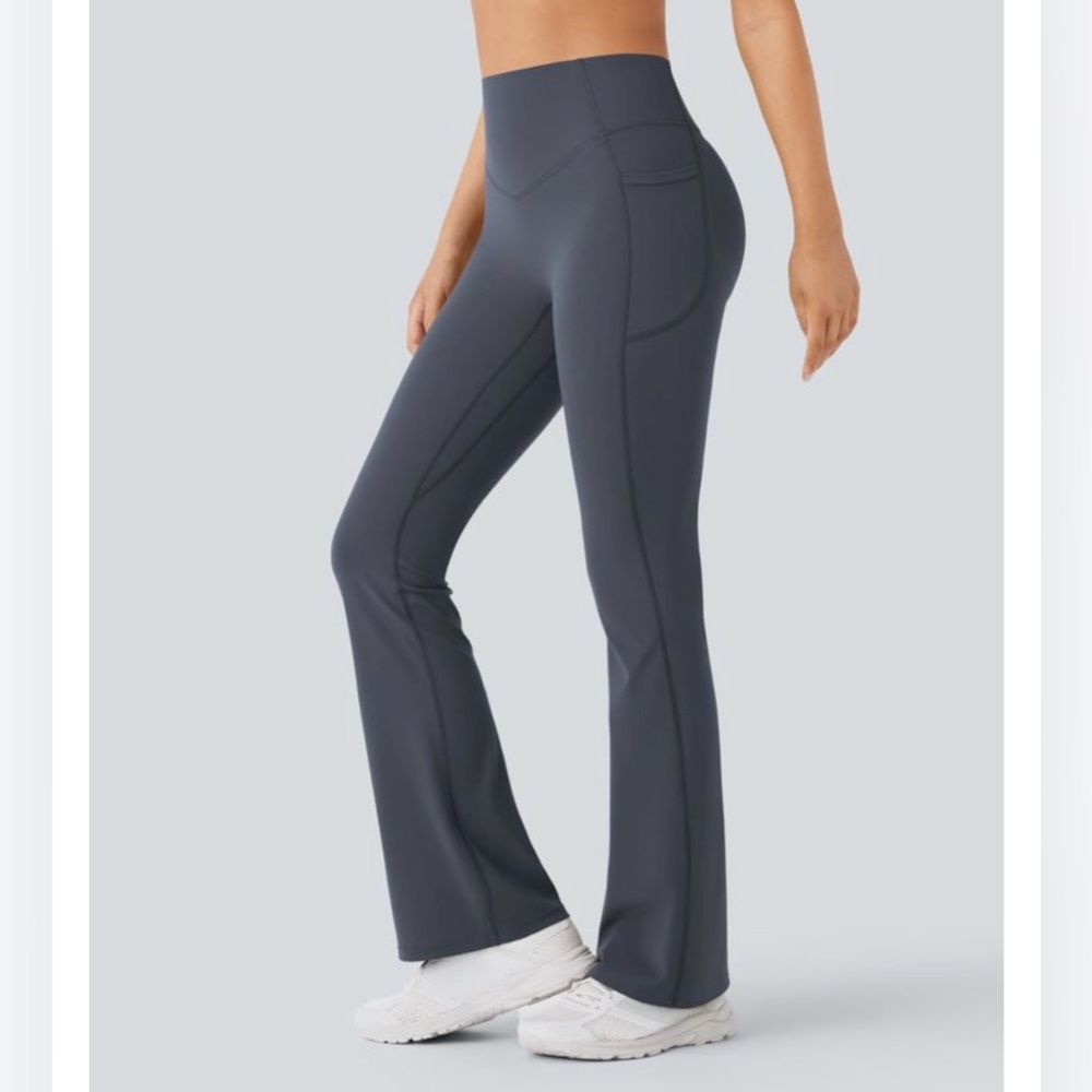 NWT Viral HALARA ultrasculpt flare leggings size M